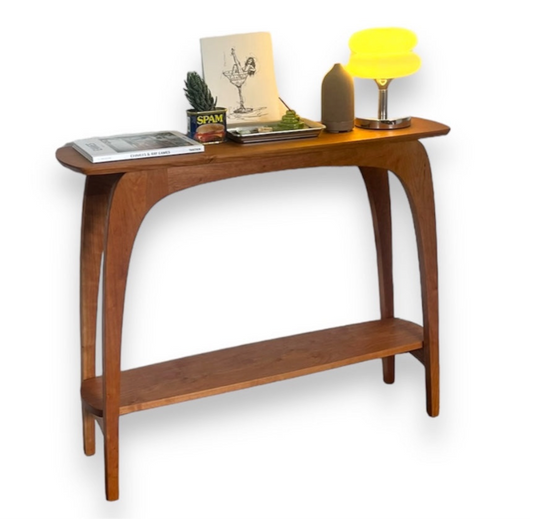 0.1 | Curve | console table