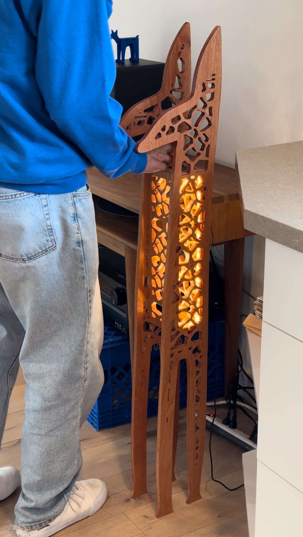 e. | Giraffe | Hardwood Floor Lamp